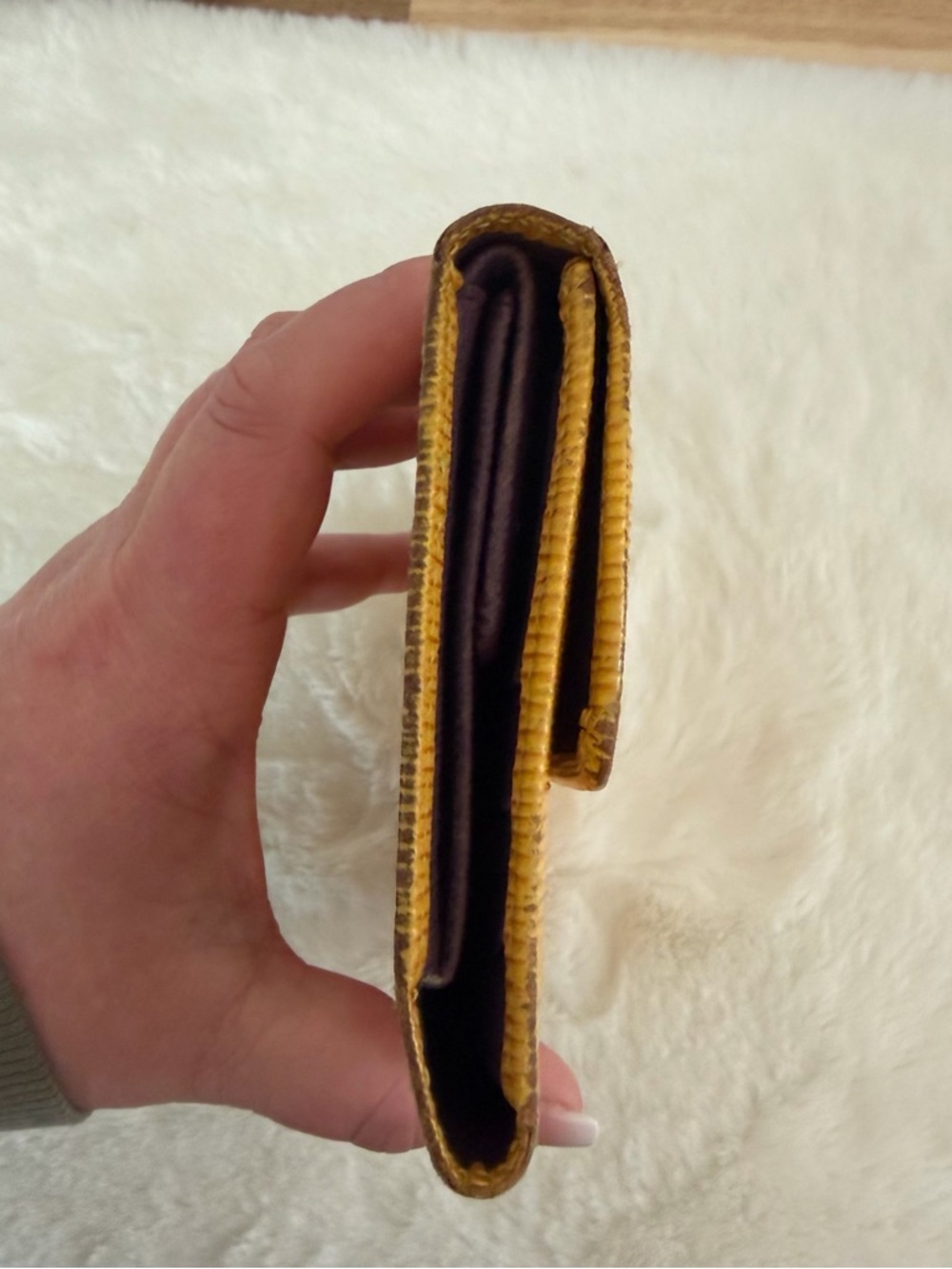 Louis Vuitton Yellow Epi  Wallet Clutch - Picture 5 of 13